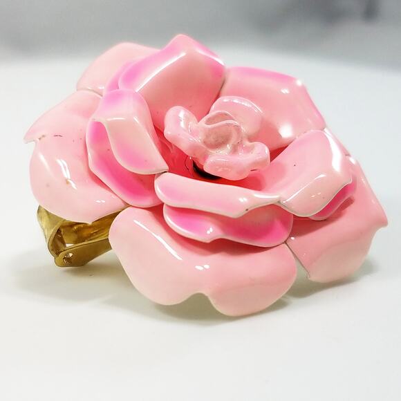 Vintage Pink Scarf Clip, Flower Power, 1960s Jewelry - Picture 4 of 10